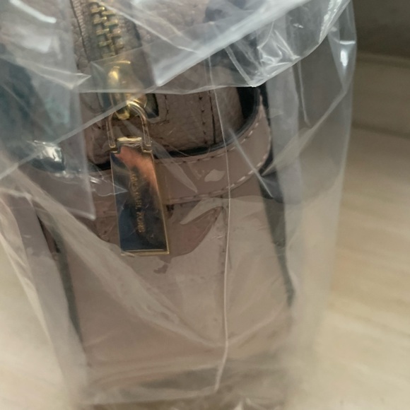 Michael Kors Set - Picture 3 of 13